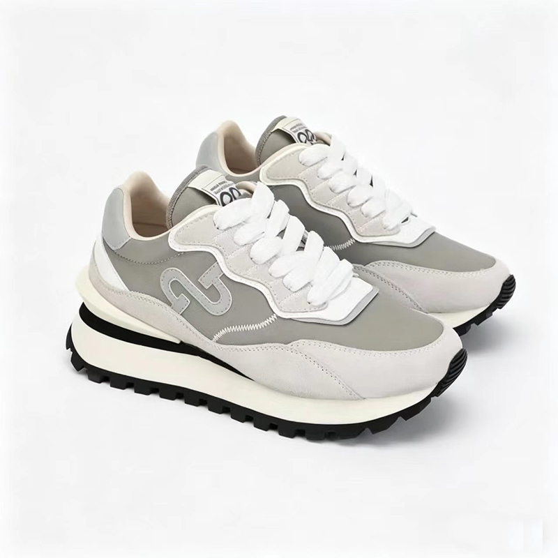 Art-Inspired White Paint Sneakers – Minimal Yet Bold - Image 5